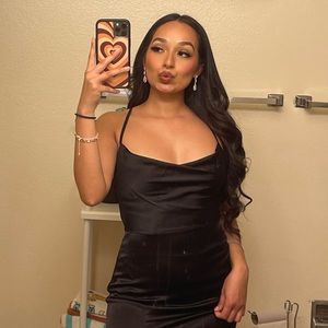 Meet your Posher, Yesi